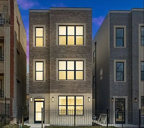 4153 S Prairie Avenue, Chicago, IL 60653