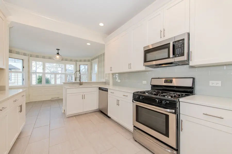 220 Hickory Street, Frankfort, IL 60423 - #2