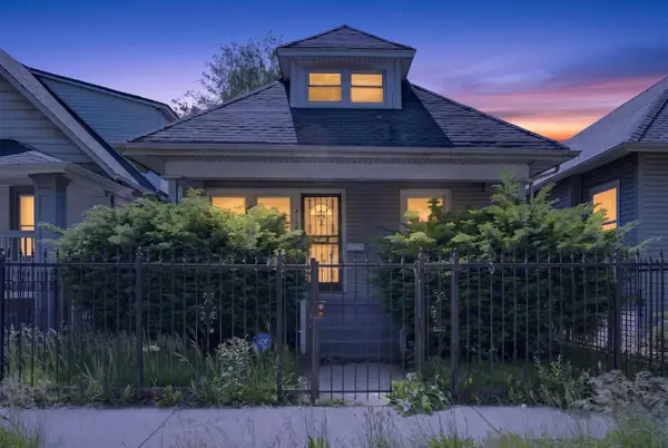 8106 S Burnham Avenue, Chicago, IL 60617