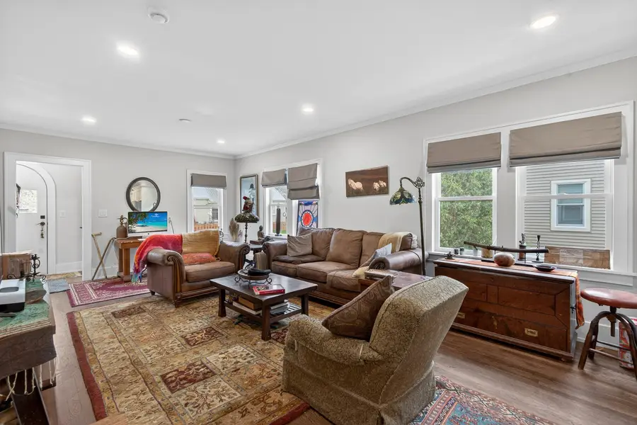 320 Chalmers Street, Geneva, IL 60134 - #2