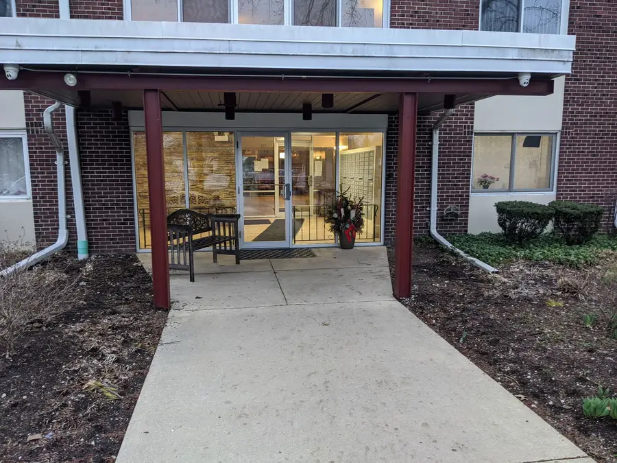 Address Withheld By Seller, Wheeling, IL 60090 - #3