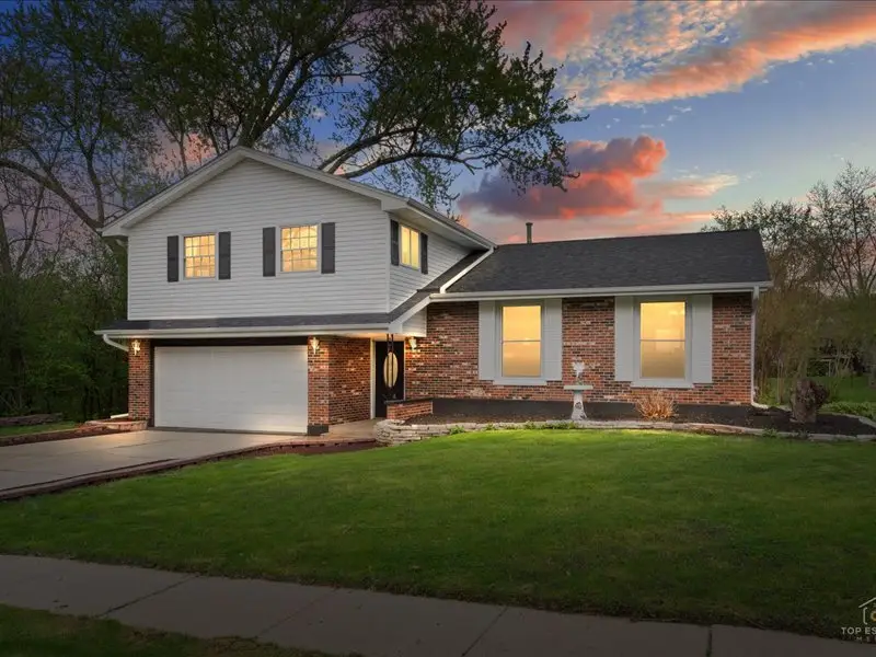 6531 Midhurst Road, Downers Grove, IL 60516 - #1