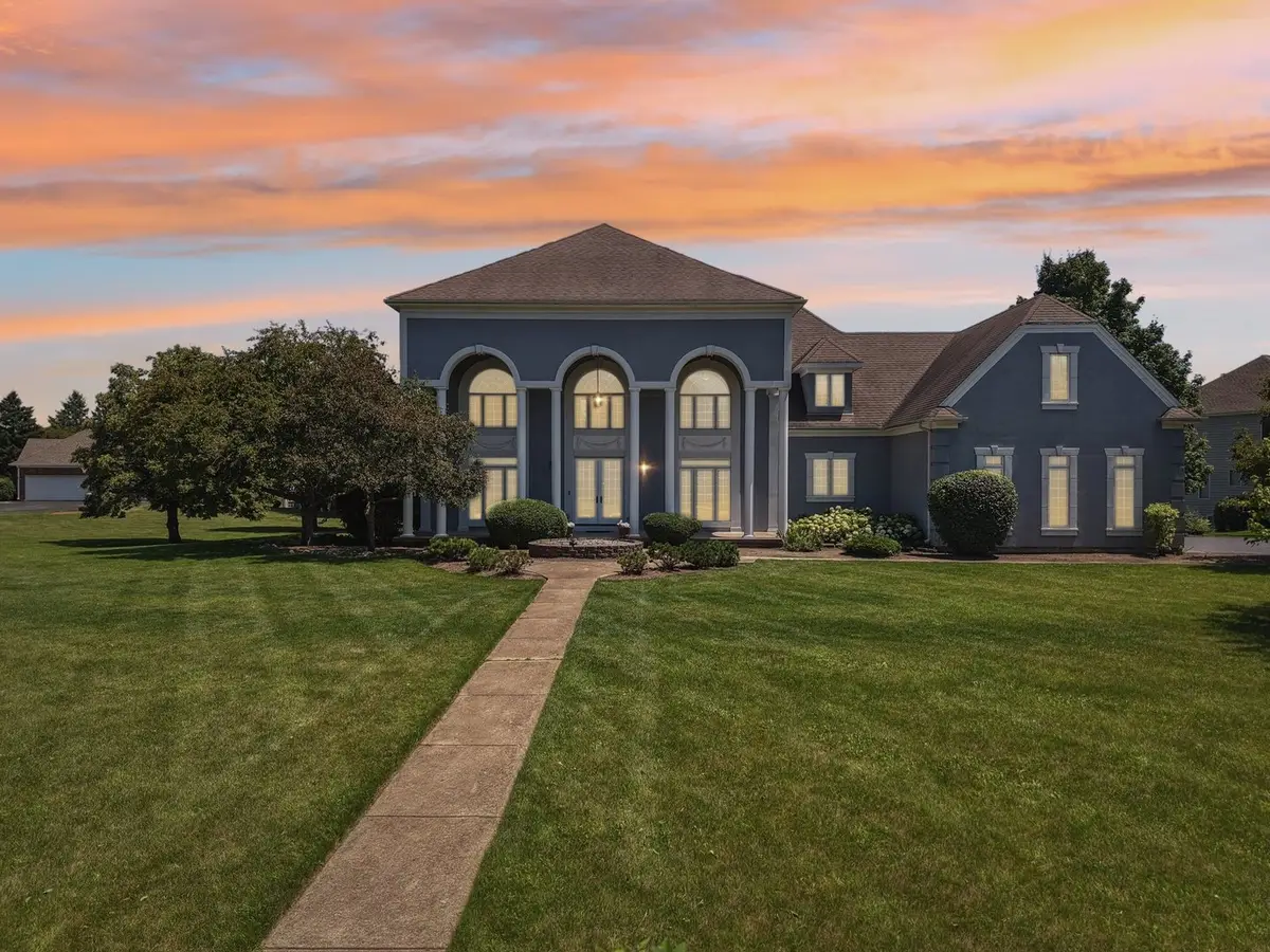 6605 Oakwood Manor Drive, Crystal Lake, IL 60012 - #1