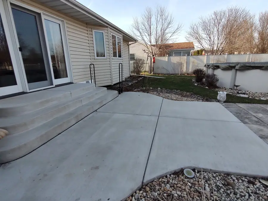 503 Royal Avenue, Belvidere, IL 61008 - #3