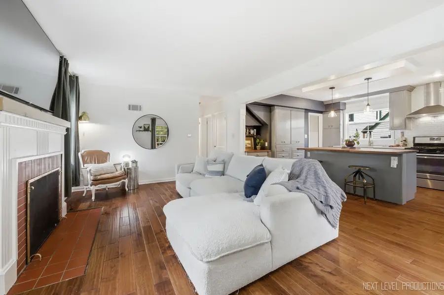 923 South Avenue, Saint Charles, IL 60174 - #3