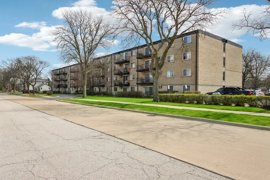 2515 E Olive Street #1E, Arlington Heights, IL 60004 - #2