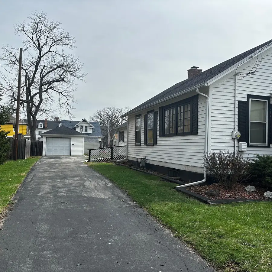 408 Marcy Street, Ottawa, IL 61350 - #3