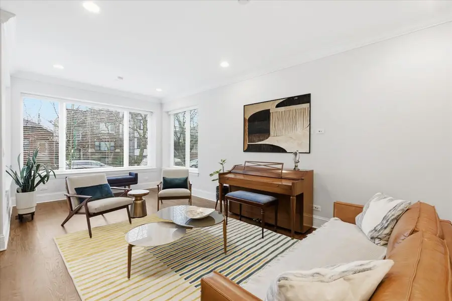 2733 W Agatite Avenue, Chicago, IL 60625 - #2