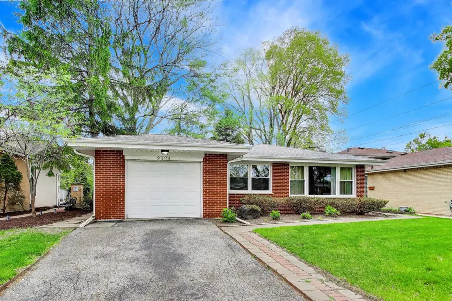 9324 Linder Avenue, Morton Grove, IL 60053 - #3