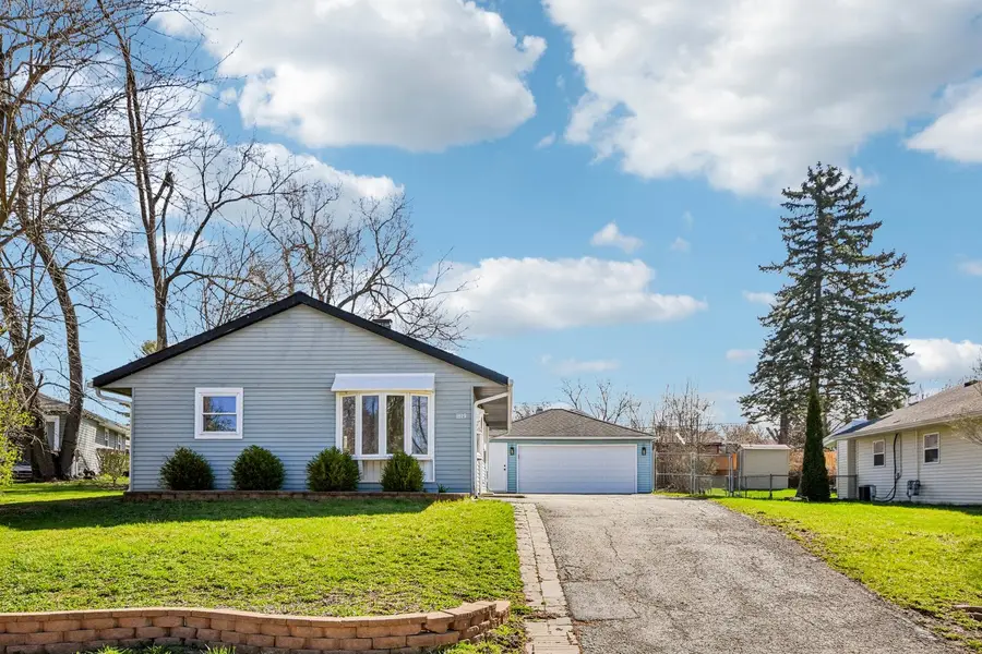 1819 Papoose Road, Carpentersville, IL 60110 - #3