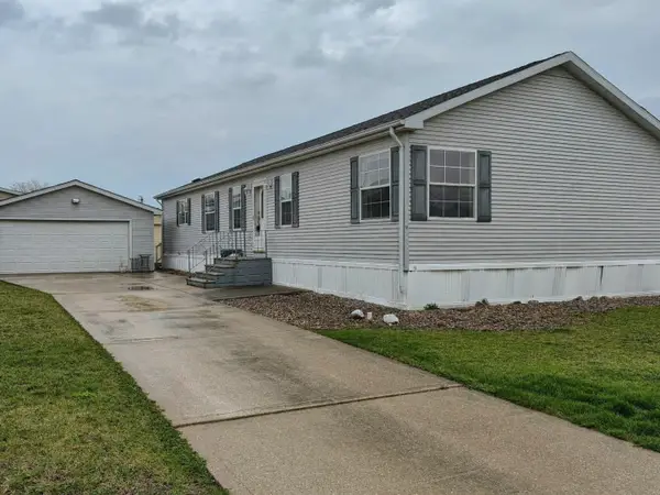 18 Eagle Lane, Beecher, IL 60401