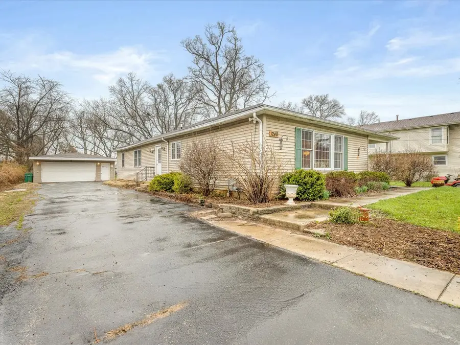 1248 S Lawler Avenue, Lombard, IL 60148 - #3