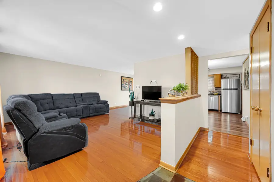 459 E 166th Street, South Holland, IL 60473 - #3