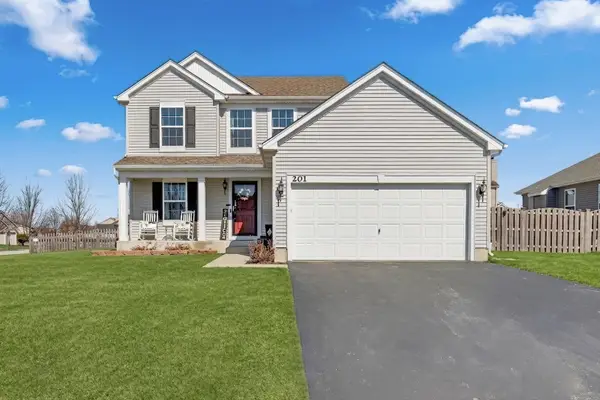 201 Springwood Drive, Woodstock, IL 60098