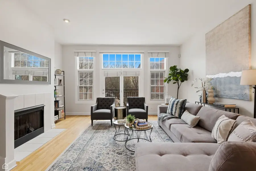 844 N Ogden Avenue, Chicago, IL 60642 - #3