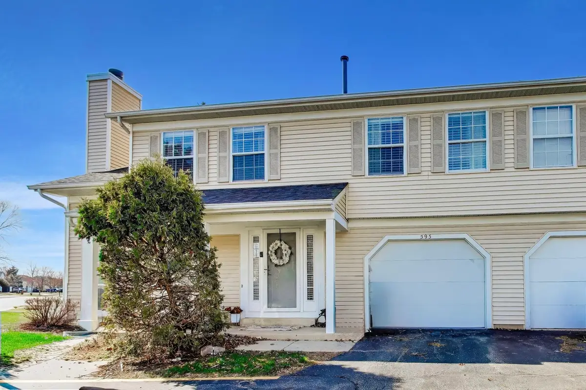 595 East Avenue, Streamwood, IL 60107 - #1