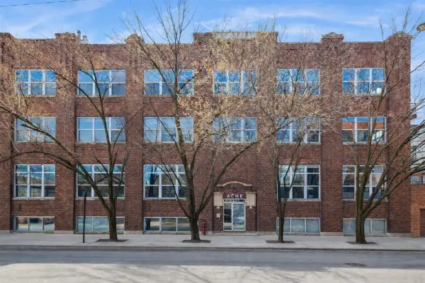 2201 W Wabansia Avenue #5, Chicago, IL 60647