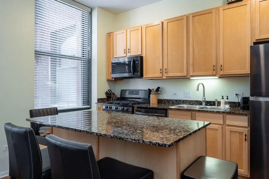 Address Withheld By Seller, Chicago, IL 60606 - #2