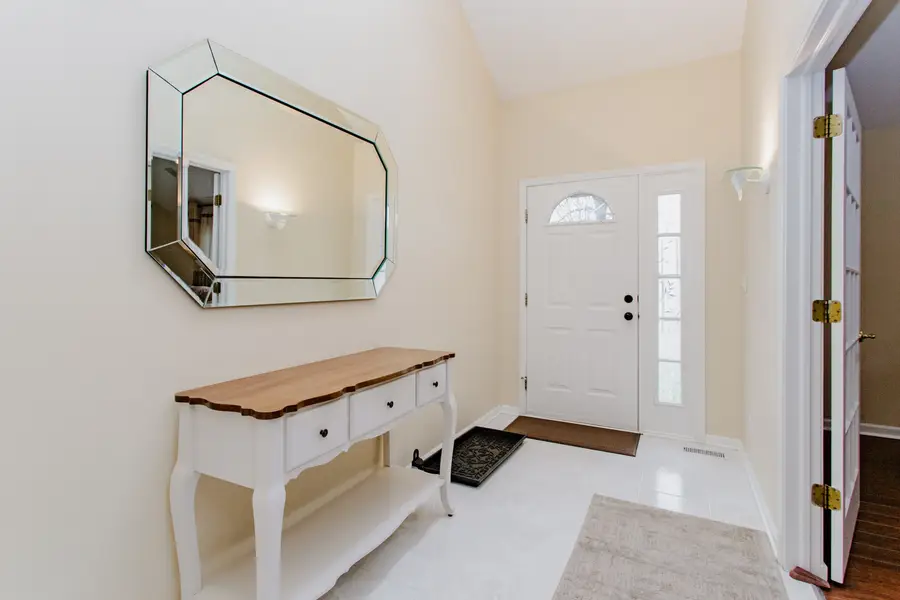 814 Dunhill Drive, Buffalo Grove, IL 60089 - #3