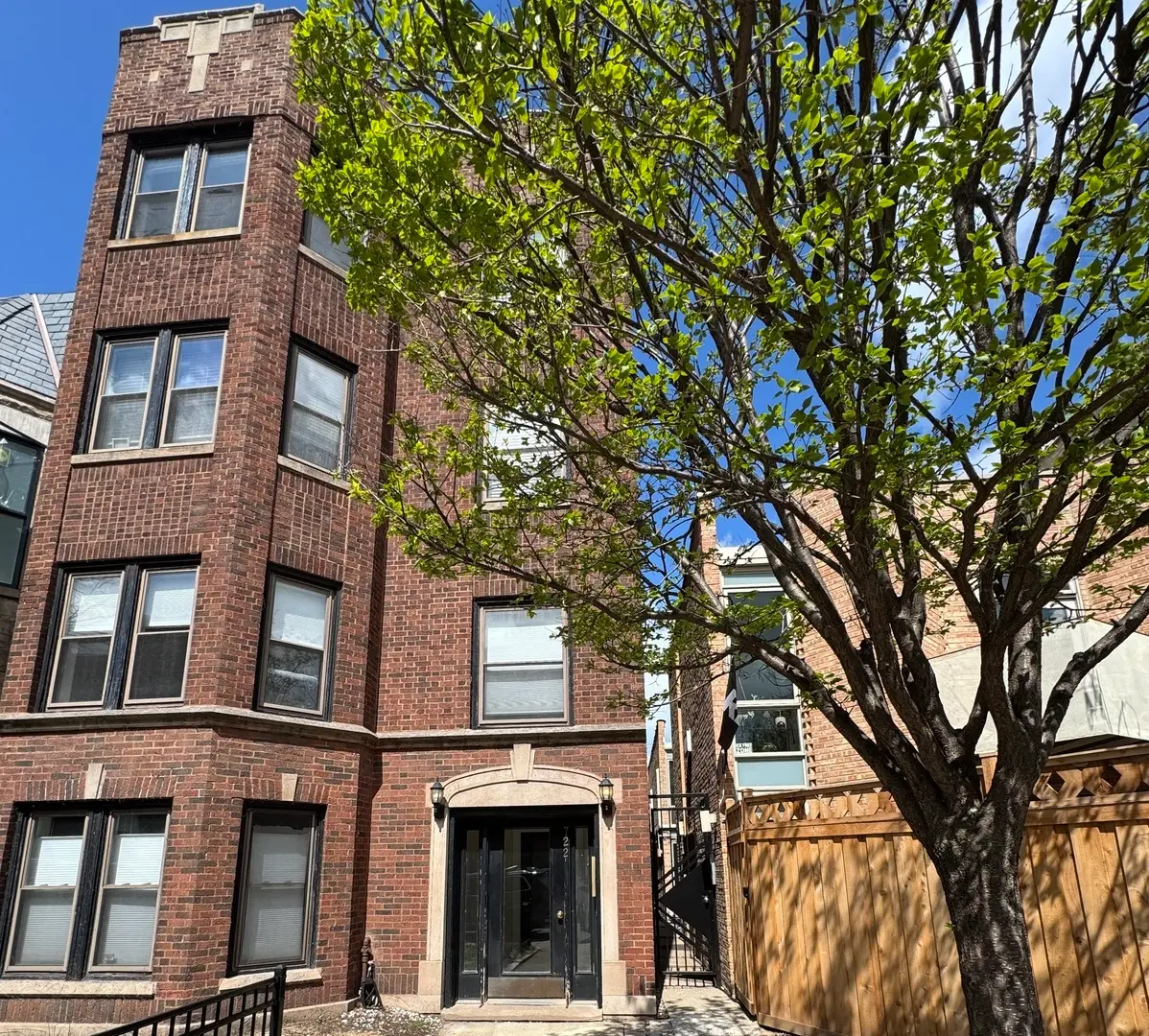 722 W Oakdale Avenue #1R, Chicago, IL 60657 - #1