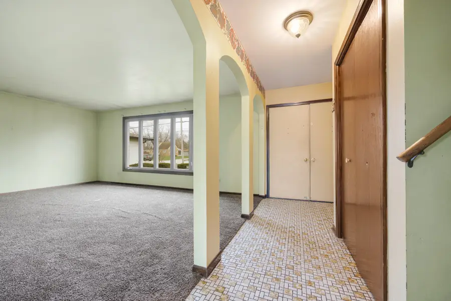 5916 W 127th Street, Alsip, IL 60803 - #3