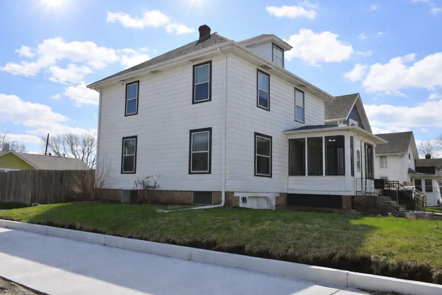 112 7th Avenue, Sterling, IL 61081 - #2