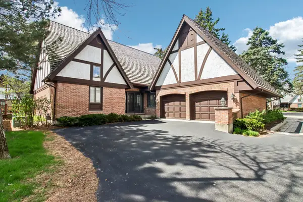 985 Coventry Lane, Highland Park, IL 60035