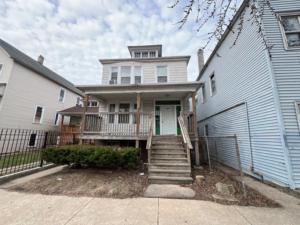 8242 S Houston Avenue, Chicago, IL 60617 - #1