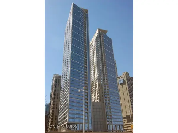 600 N Lake Shore Drive #1910, Chicago, IL 60611