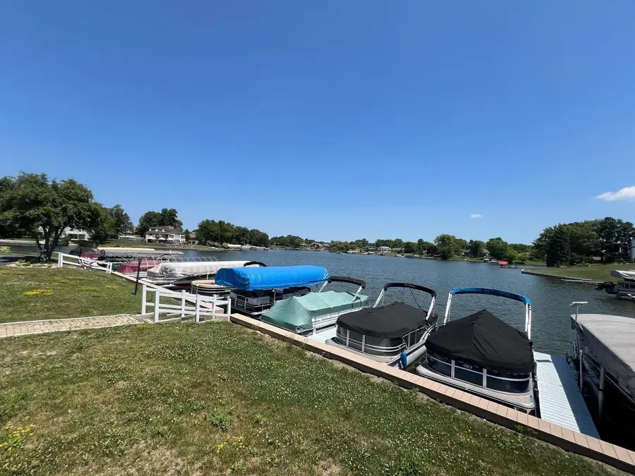 5065 Spinnaker Lane #E, Crown Point, IN 46307 - #2