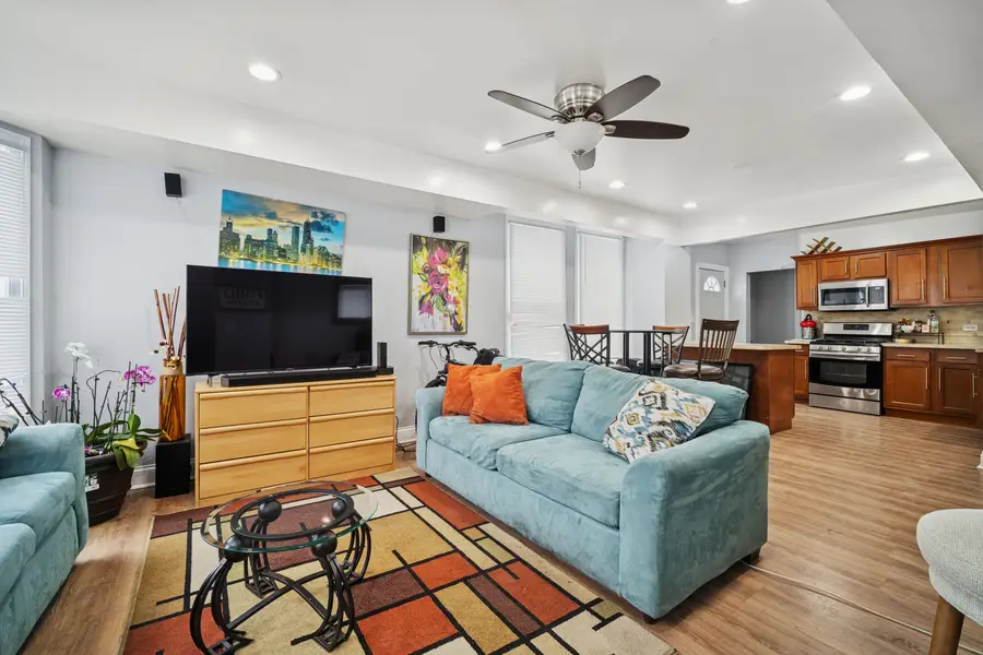 10-12 N Park Avenue, Waukegan, IL 60085 - #2