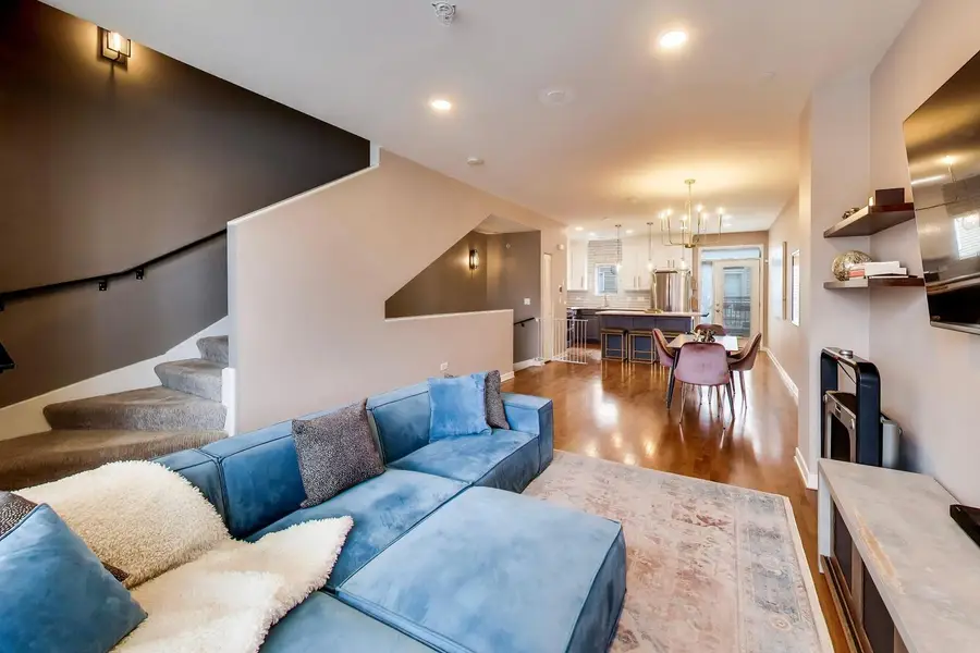 49 E 23rd Street, Chicago, IL 60616 - #2