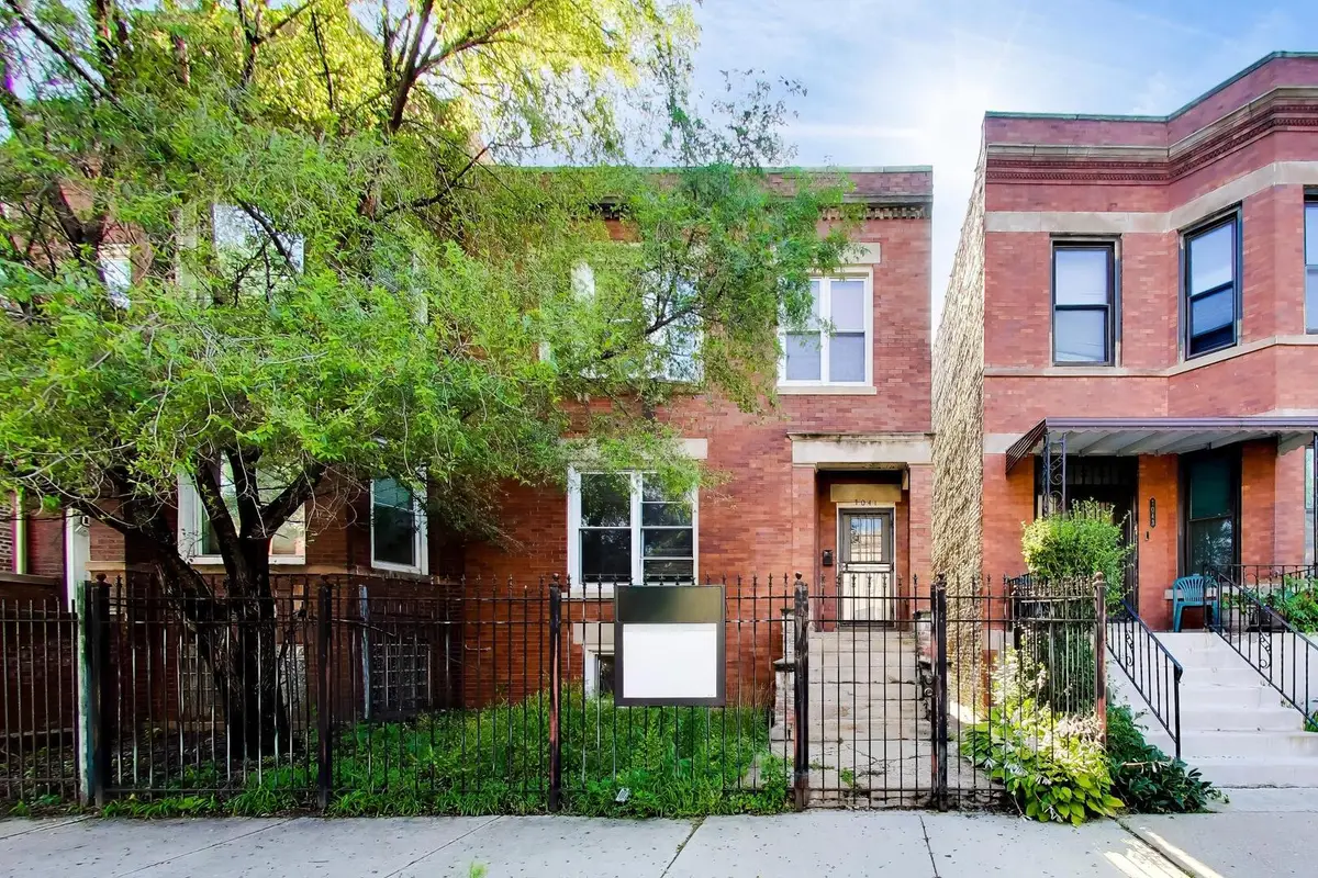 7041 S Eberhart Avenue, Chicago, IL 60637 - #1