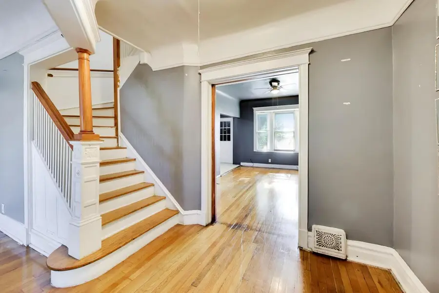 7041 S Eberhart Avenue, Chicago, IL 60637 - #2
