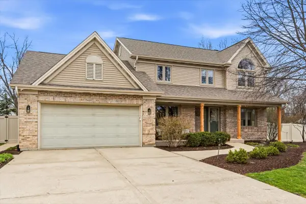 334 E Mckenna Court, Elmhurst, IL 60126