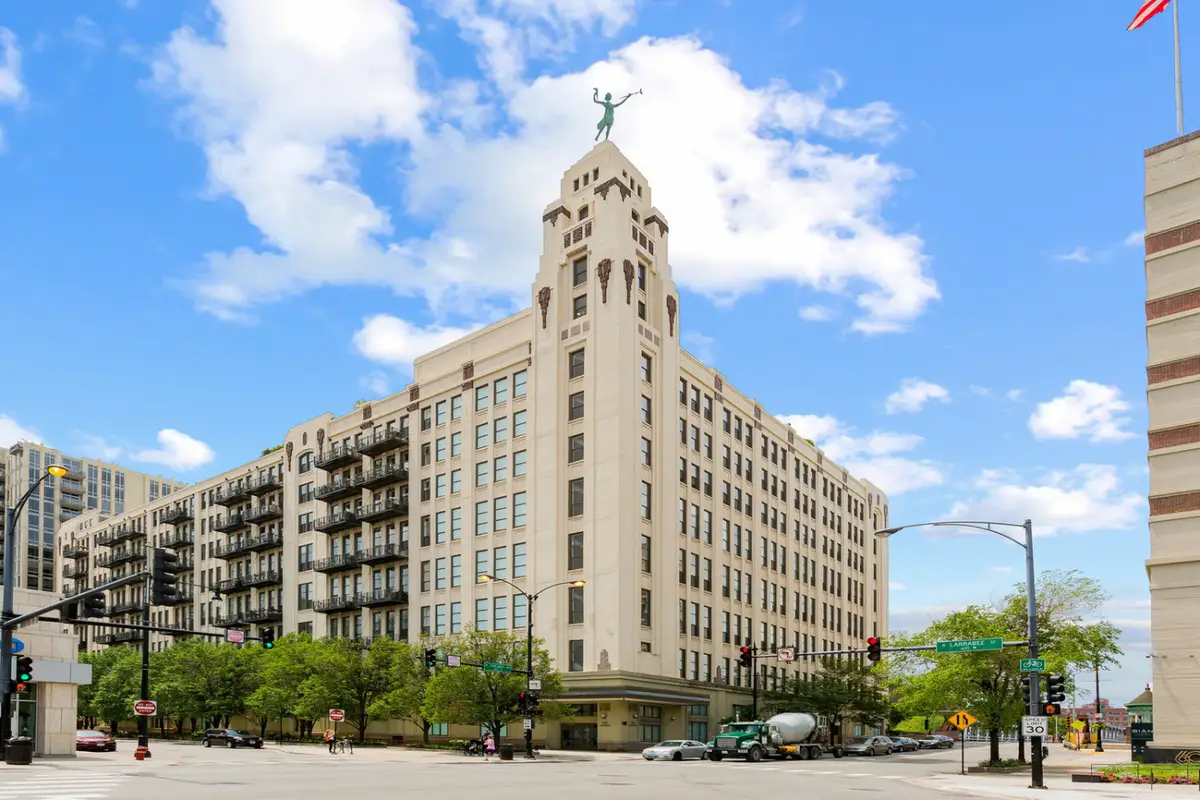 Address Withheld By Seller, Chicago, IL 60654 - #1