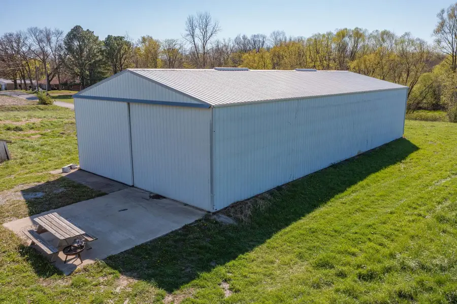 5568 Lois Lane, Salem, IL 62881 - #3