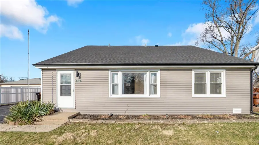 8738 Newland Avenue, Oak Lawn, IL 60453 - #3