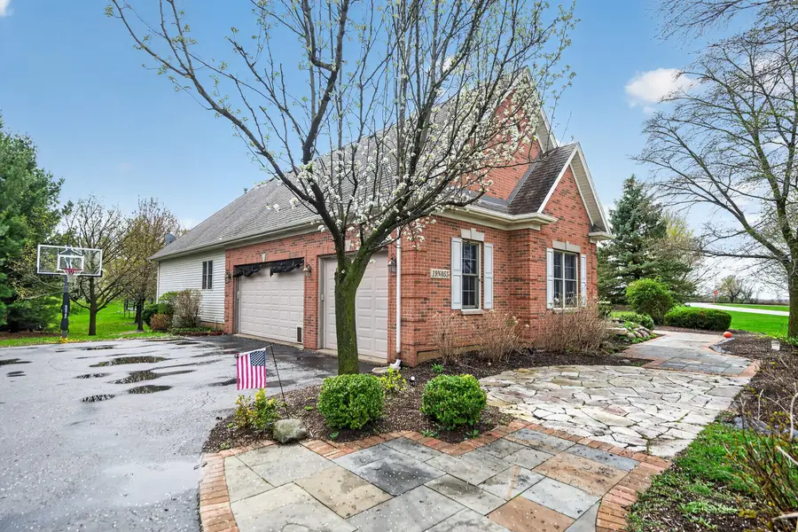 19N055 Woodview Parkway, Hampshire, IL 60140 - #2