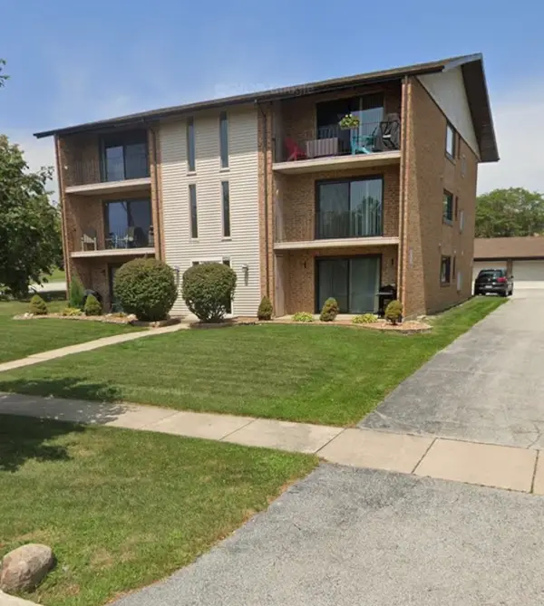 9950 Shady Lane #1B, Orland Park, IL 60462