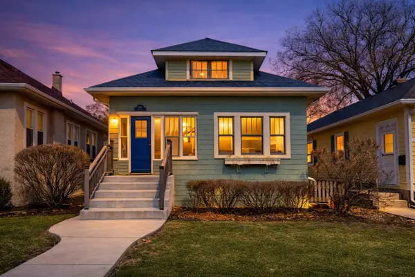 8424 Greenview Avenue, Brookfield, IL 60513