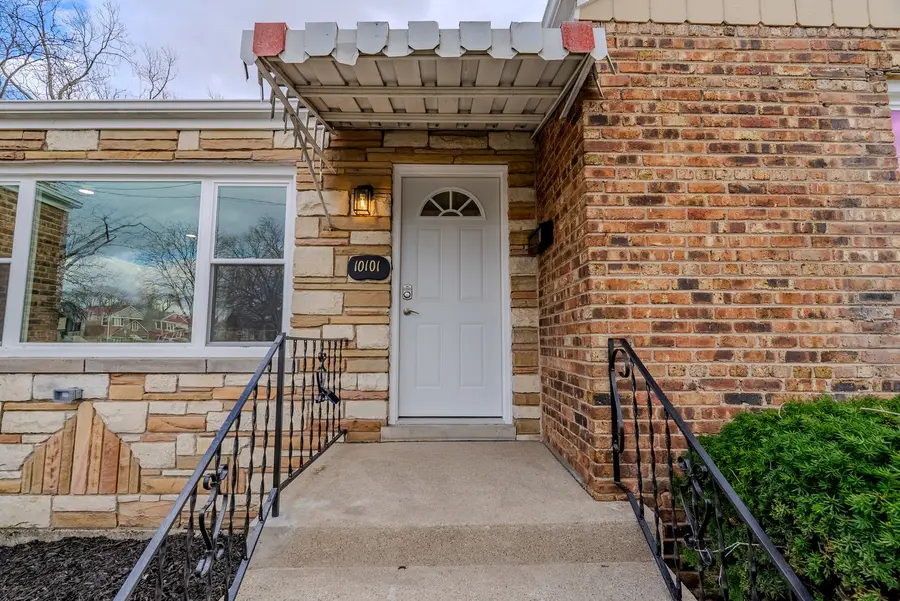 10101 Belmont Avenue, Franklin Park, IL 60131 - #2