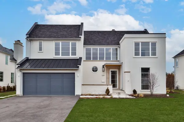 539 Kensington Court, Hinsdale, IL 60521