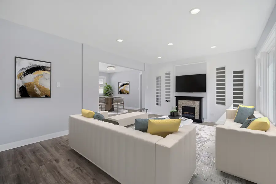 794 E Lincoln Avenue, Des Plaines, IL 60018 - #3