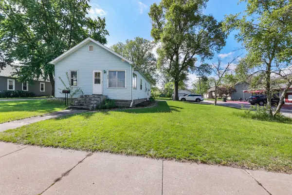 215 W Division Street, Coal City, IL 60416