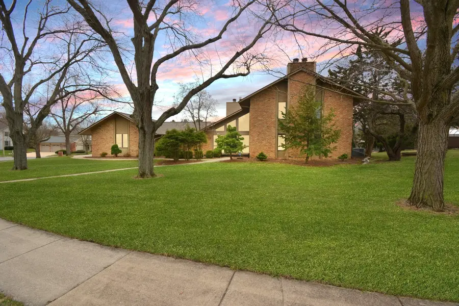 37 Pendleton Way, Bloomington, IL 61704 - #2