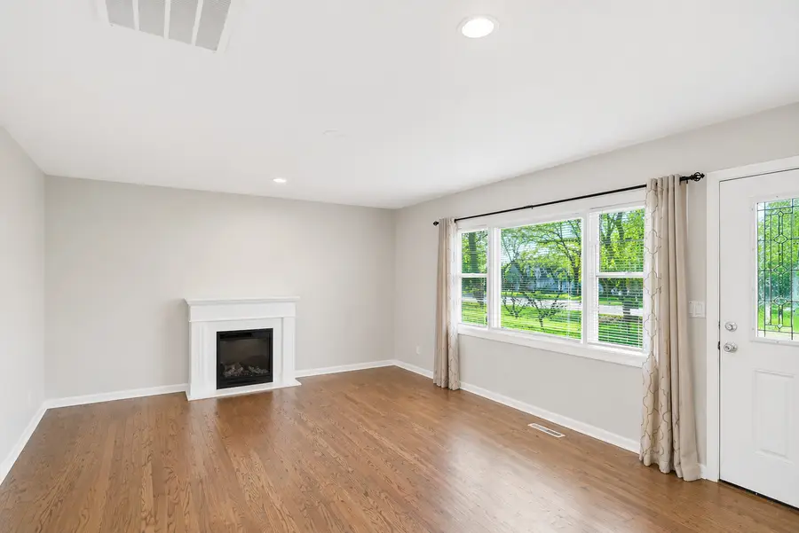 111 S Bartlett Road, Streamwood, IL 60107 - #3