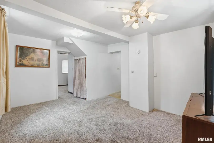 2537 Boies Avenue, Davenport, IA 52802 - #3