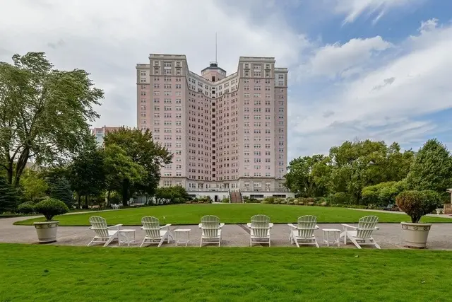 5555 N Sheridan Road #1811, Chicago, IL 60640 - #1