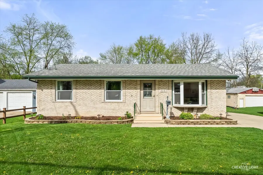 1117 Douglas Avenue, Aurora, IL 60505 - #2